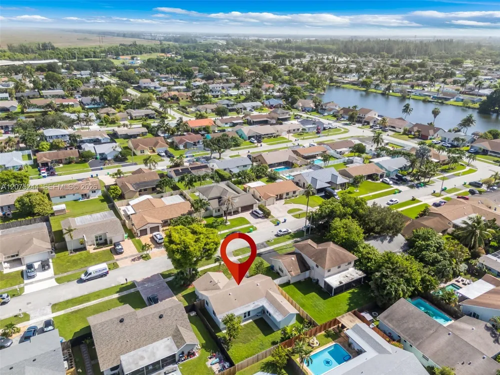 11740 NW 39th Pl Sunrise, FL 33323
