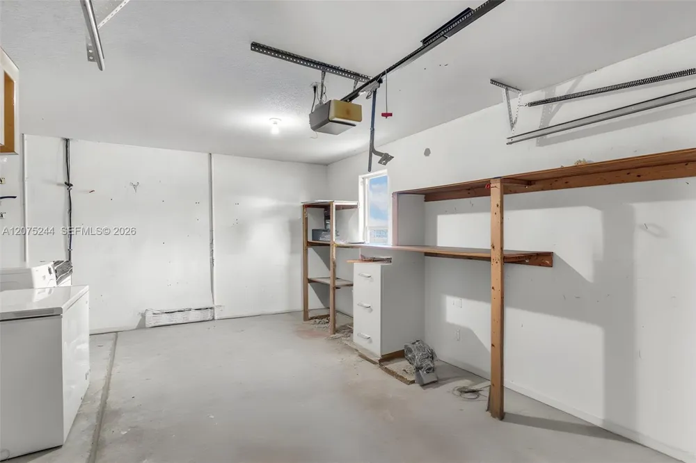 11740 NW 39th Pl Sunrise, FL 33323