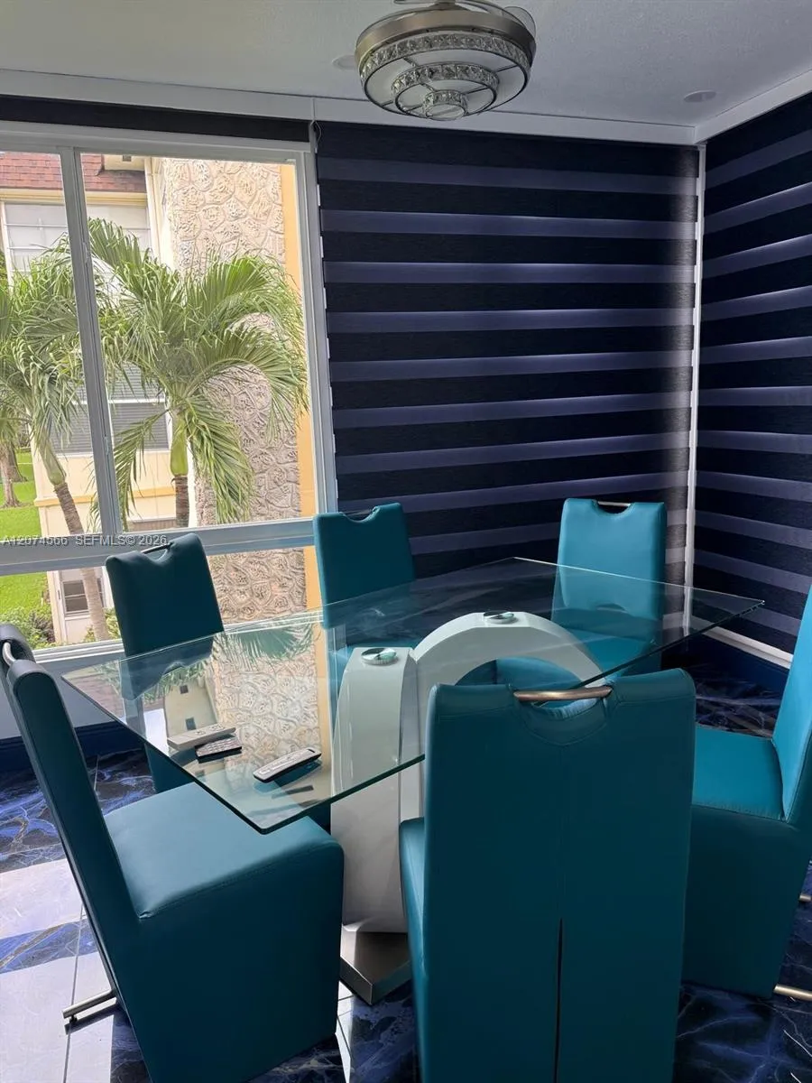 5121 W Oakland Park Blvd #212 Lauderdale Lakes, FL 33313