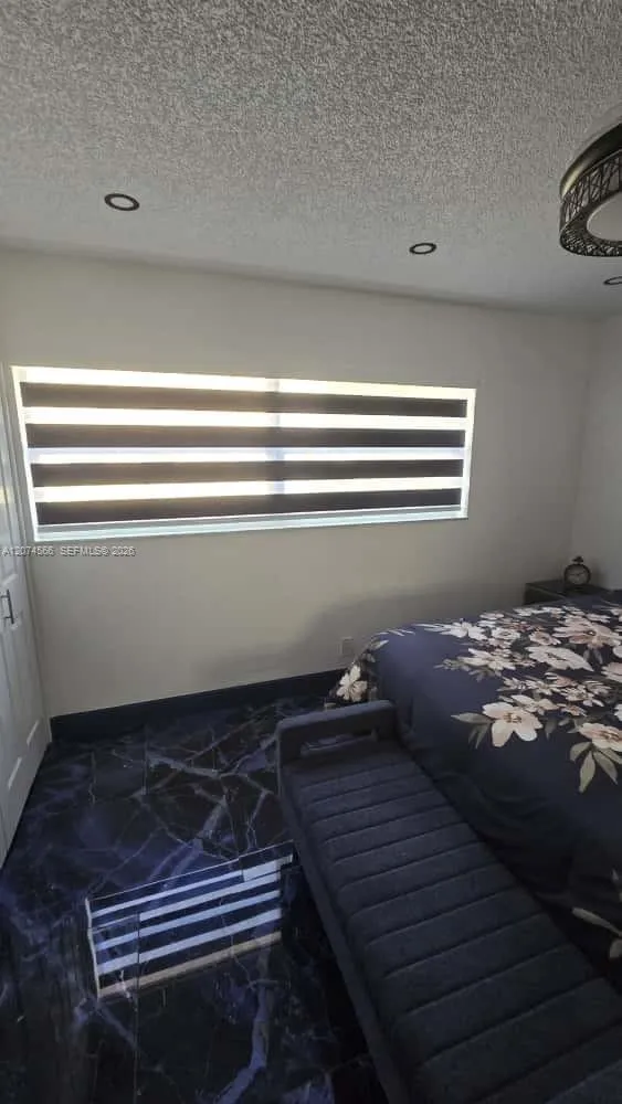 5121 W Oakland Park Blvd #212 Lauderdale Lakes, FL 33313