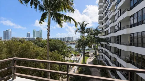 500 Three Islands Blvd #201