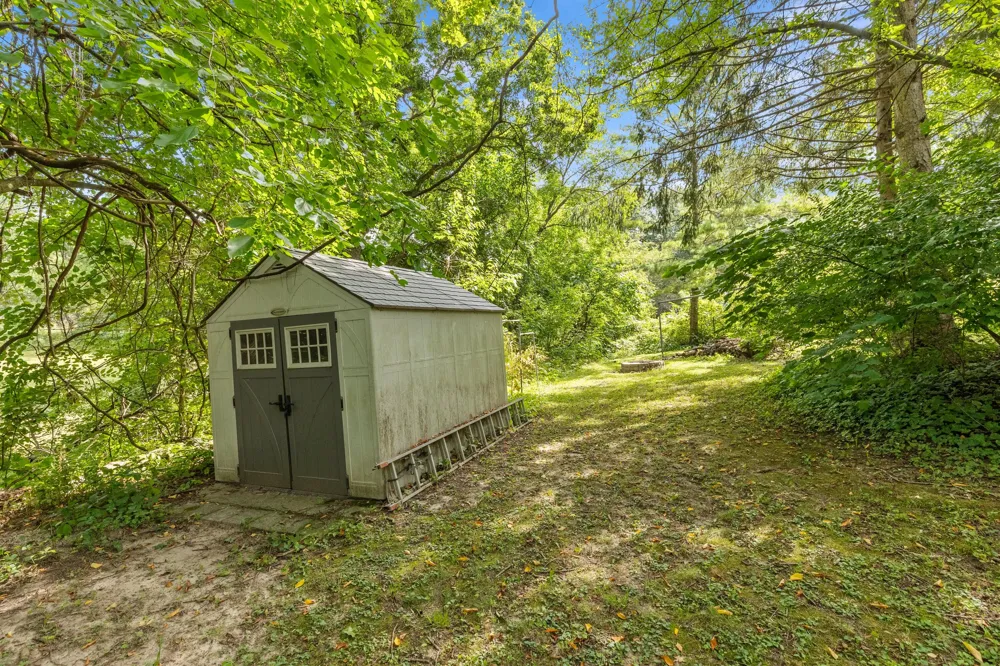 7246 Rezen Drive NE Rockford, MI 49341