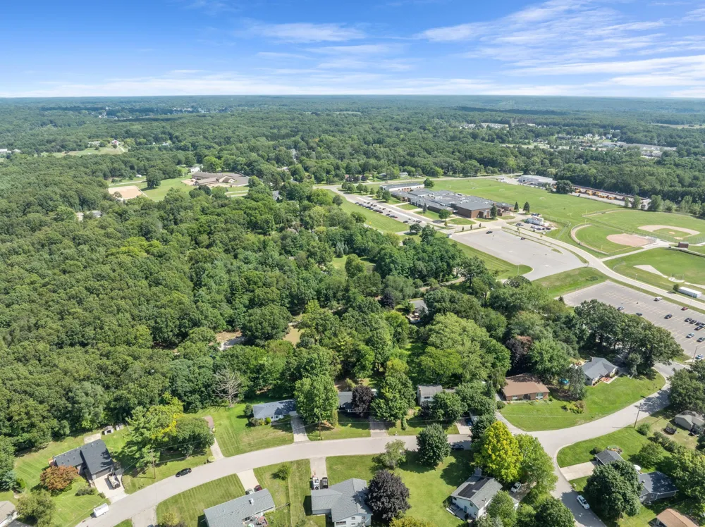 7246 Rezen Drive NE Rockford, MI 49341