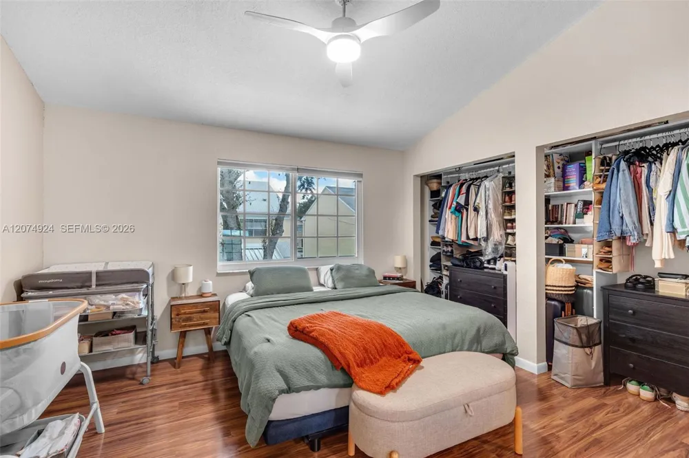 2916 Dorchester Ln Cooper City, FL 33026