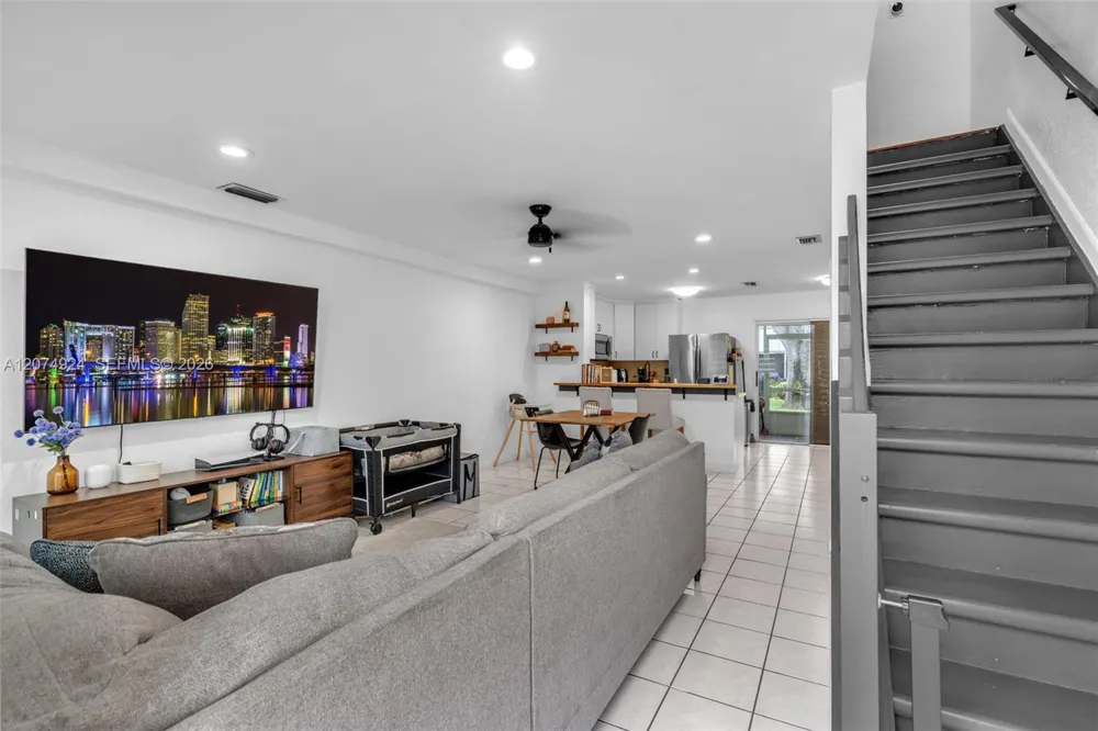 2916 Dorchester Ln Cooper City, FL 33026