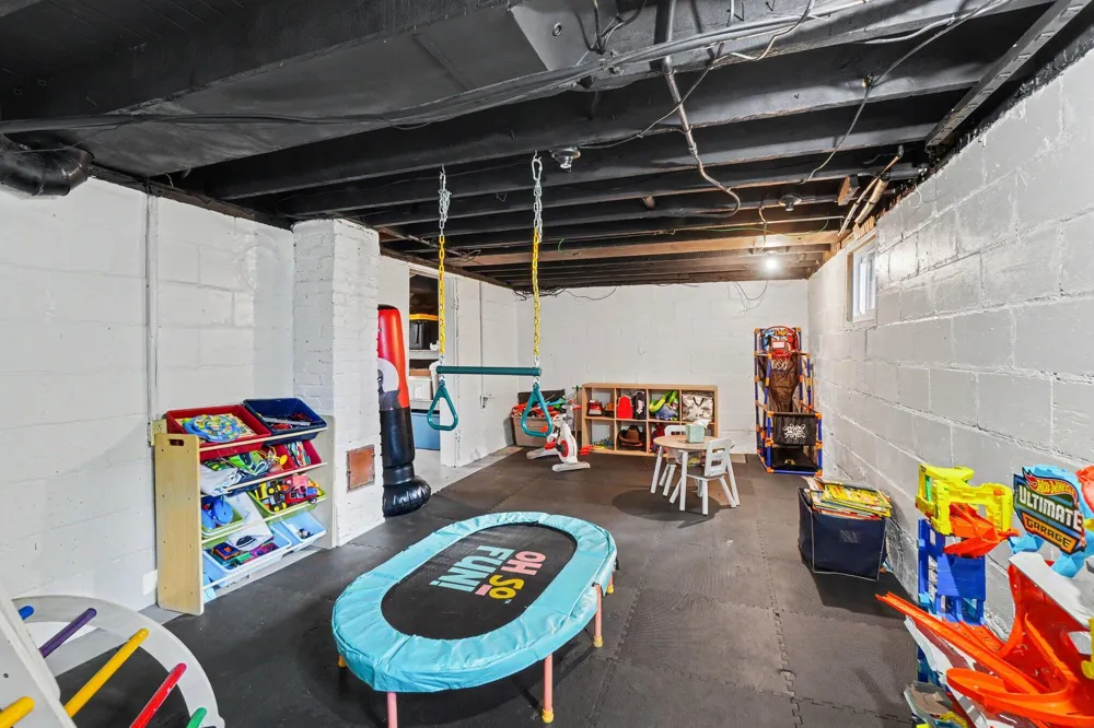 311 Michigan Street Zeeland, MI 49464