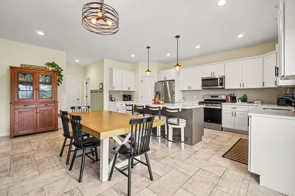 5947 Hidden Oak Avenue Richland, MI 49083