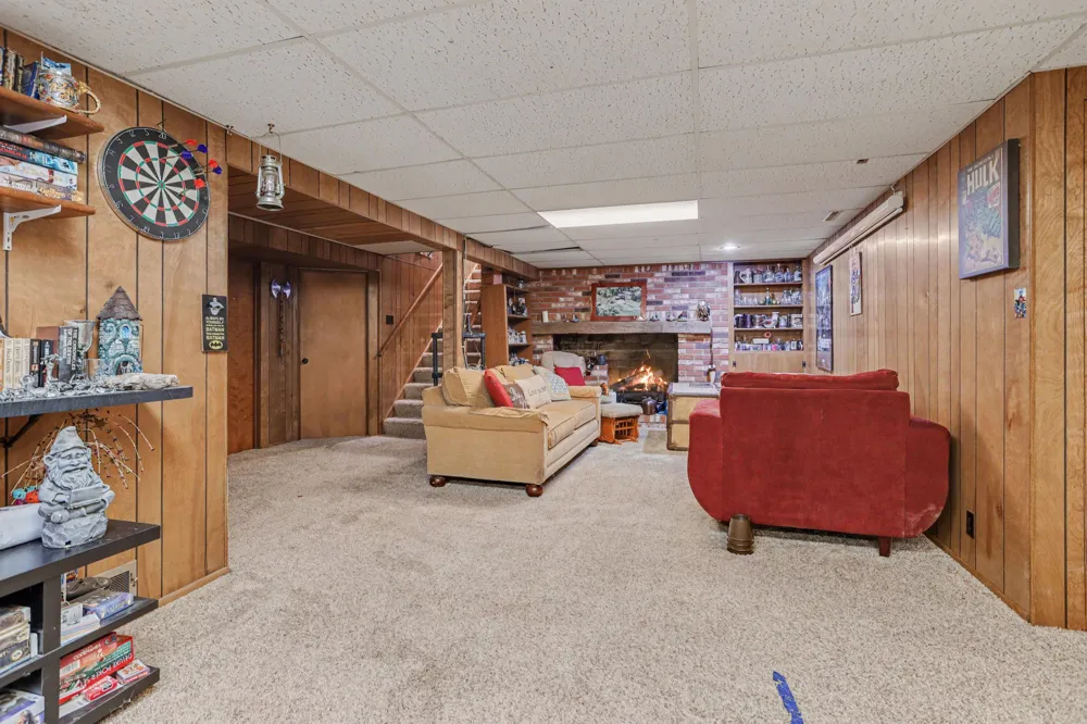 319 W Willard Street Paw Paw, MI 49079