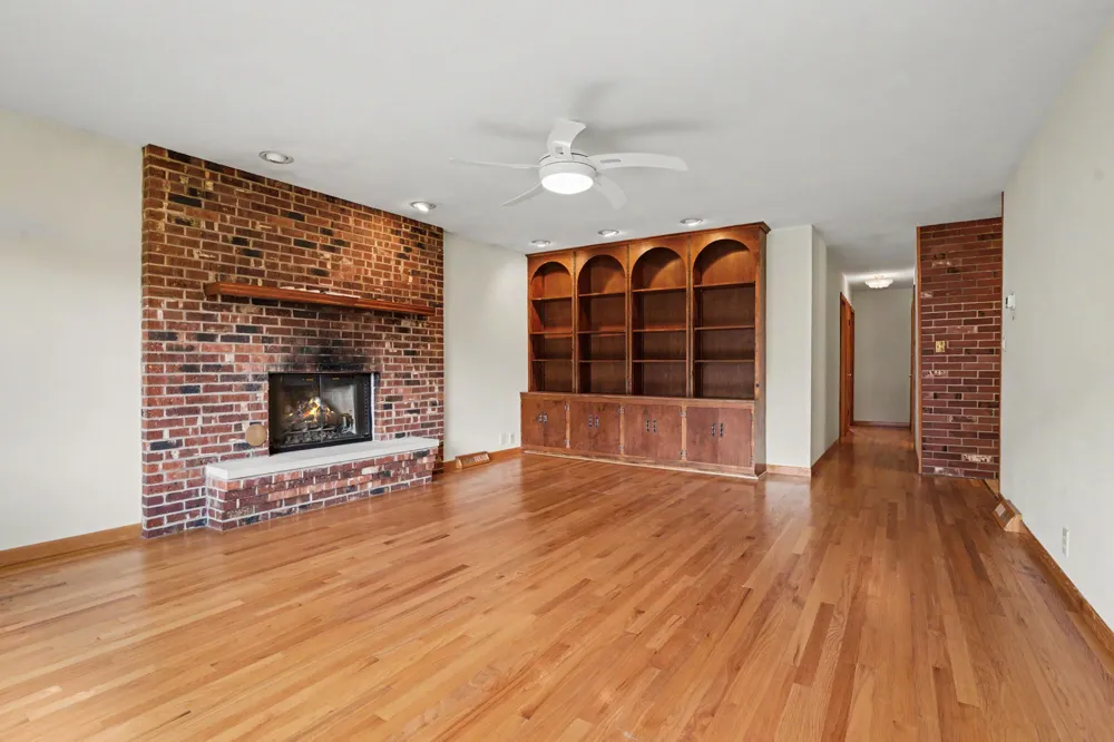1806 Broadway Street Niles, MI 49120