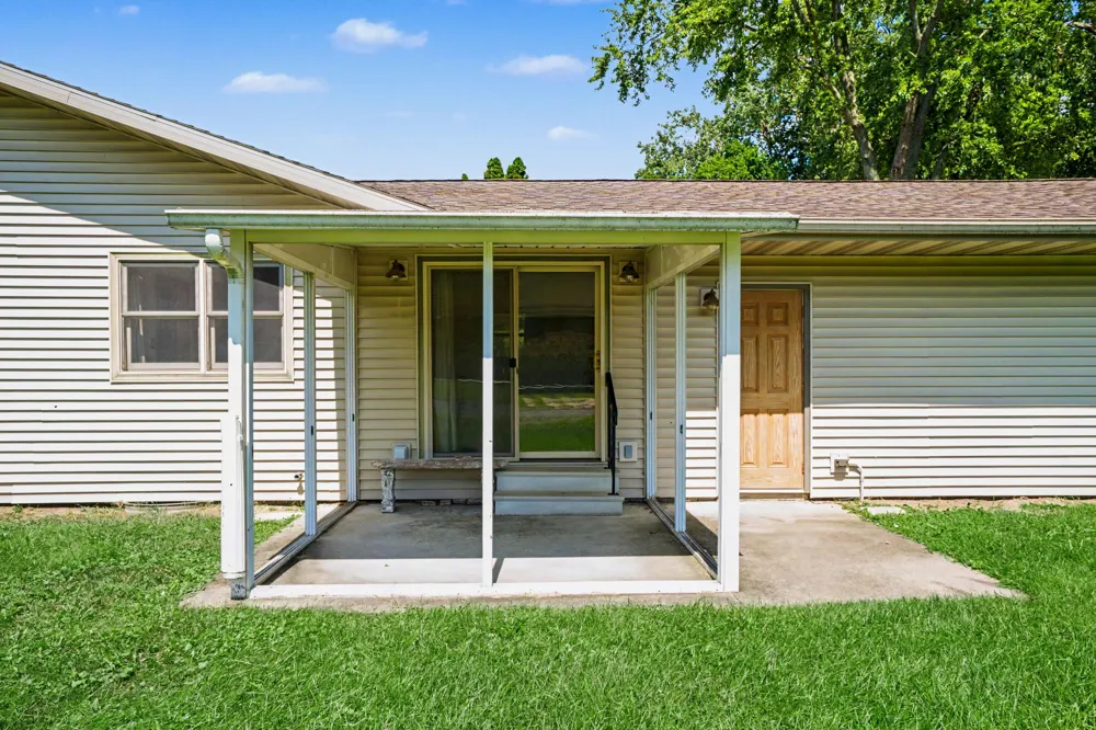 1806 Broadway Street Niles, MI 49120