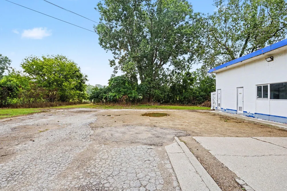 2861 M-139 Benton Harbor, MI 49022