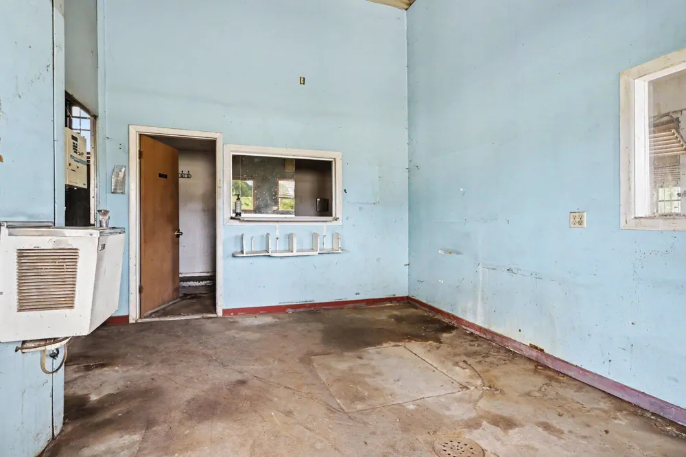 2861 M-139 Benton Harbor, MI 49022