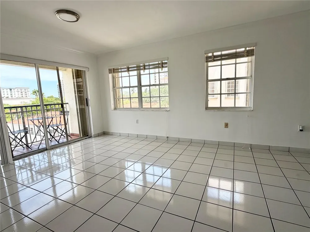 37 Majorca Ave #402 Coral Gables, FL 33134