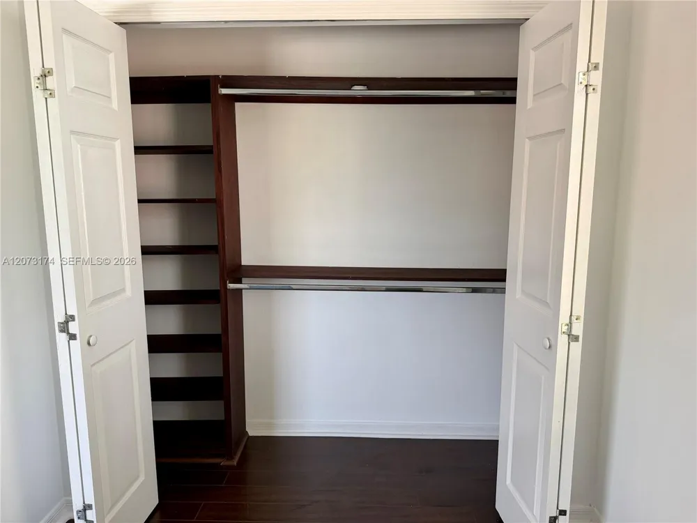 37 Majorca Ave #402 Coral Gables, FL 33134