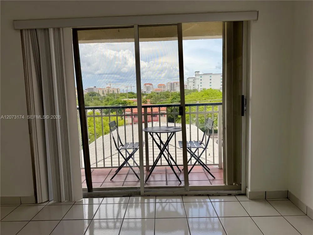 37 Majorca Ave #402 Coral Gables, FL 33134
