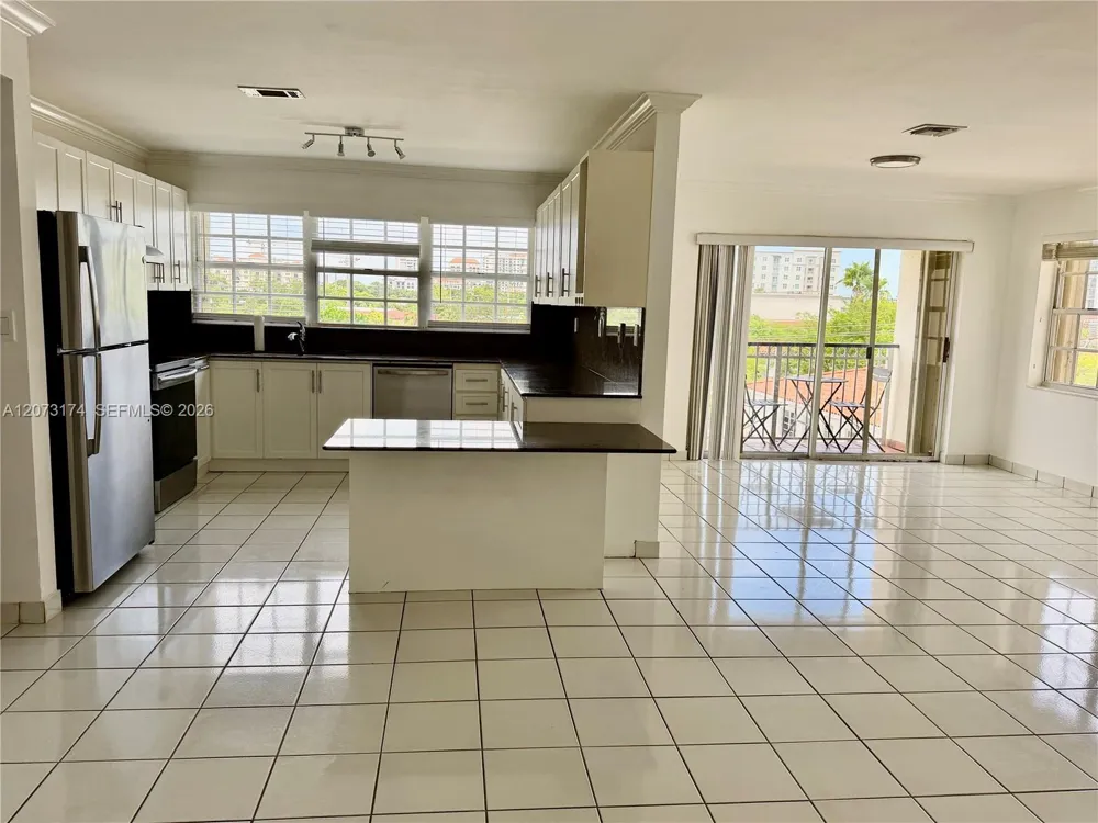 37 Majorca Ave #402 Coral Gables, FL 33134