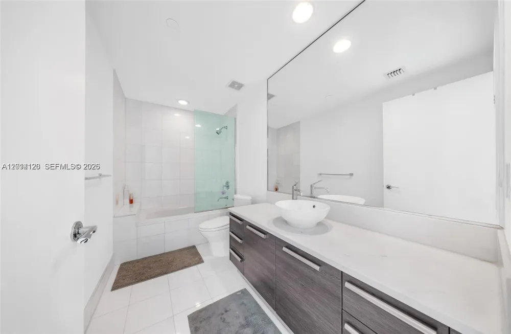 2950 NE 188th St #547 Aventura, FL 33180