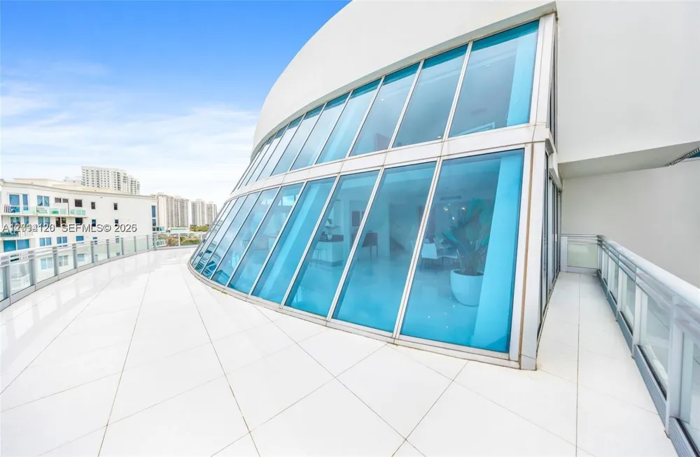 2950 NE 188th St #547 Aventura, FL 33180
