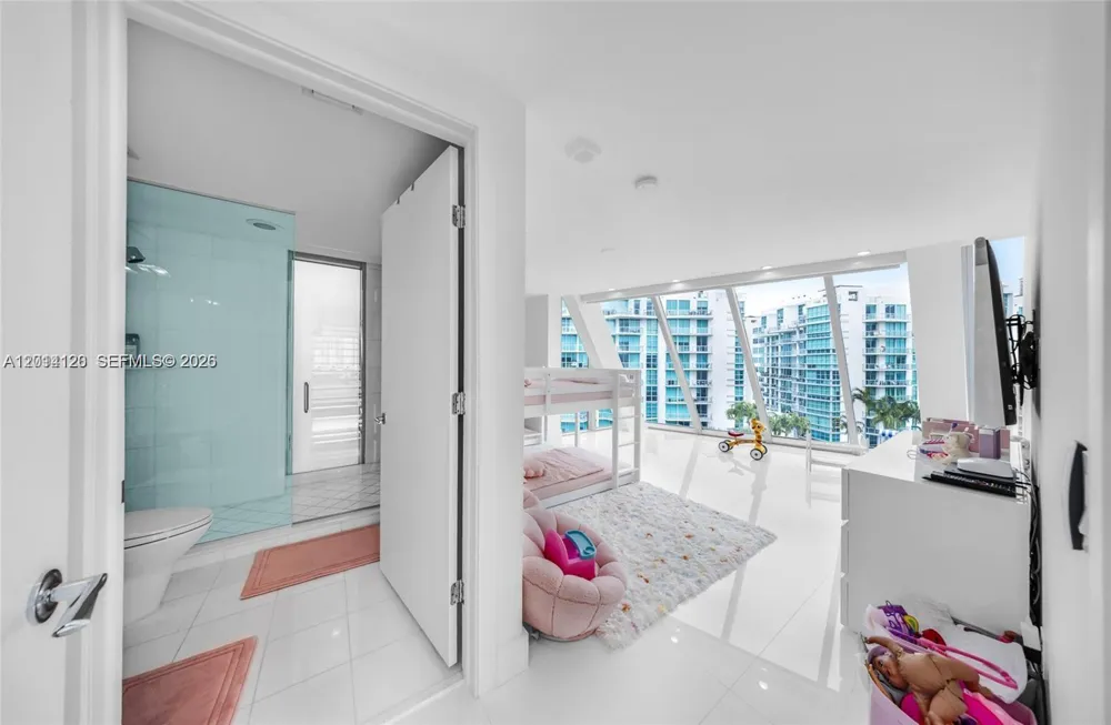 2950 NE 188th St #547 Aventura, FL 33180