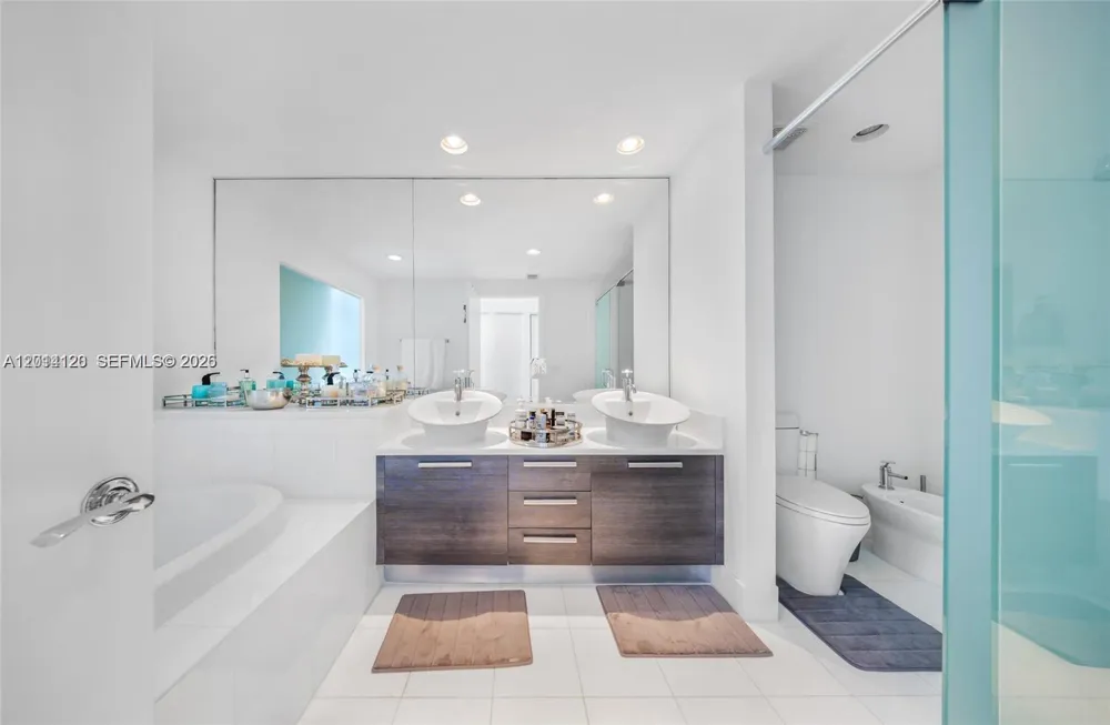 2950 NE 188th St #547 Aventura, FL 33180