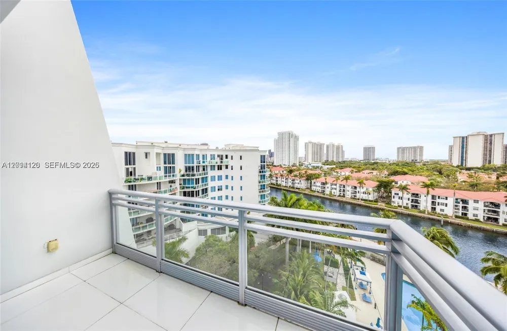 2950 NE 188th St #547 Aventura, FL 33180