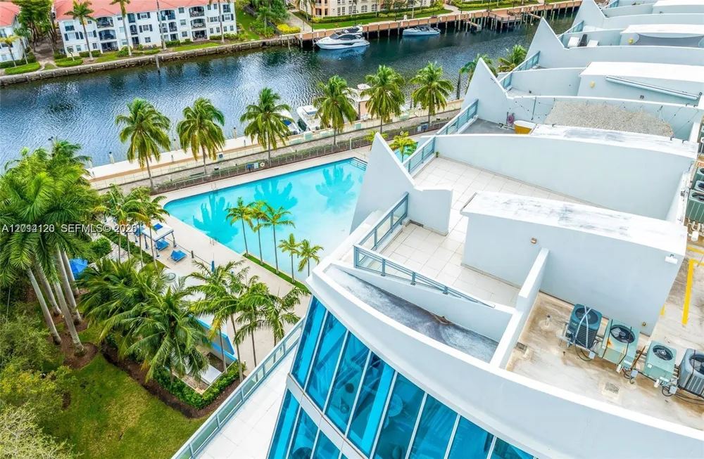 2950 NE 188th St #547 Aventura, FL 33180