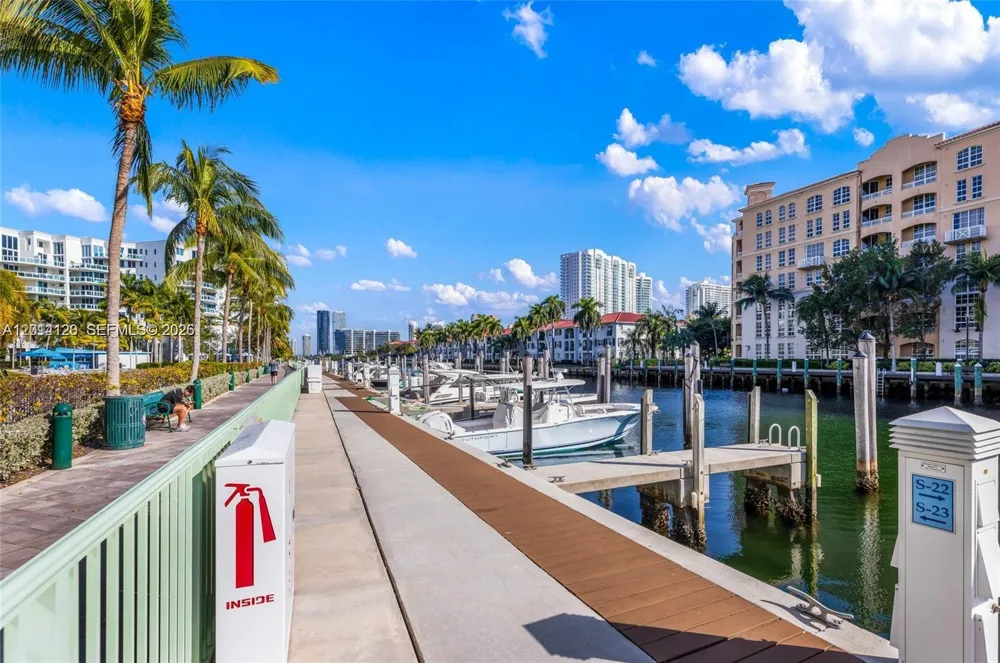 2950 NE 188th St #547 Aventura, FL 33180