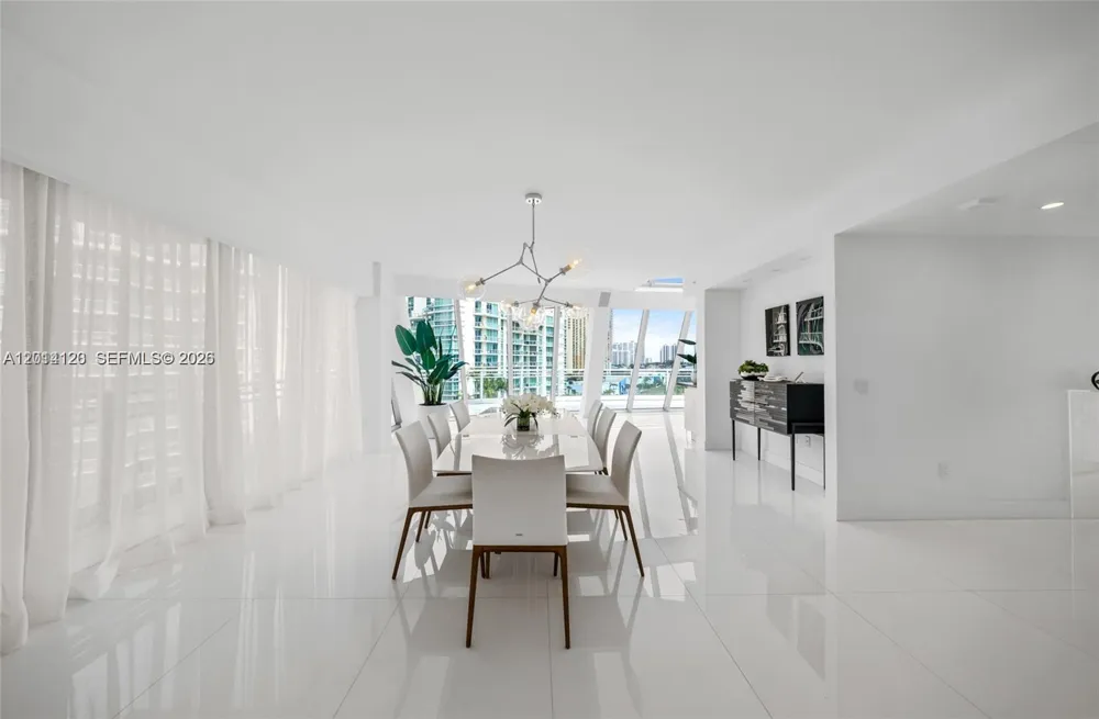 2950 NE 188th St #547 Aventura, FL 33180