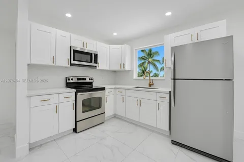 105 NW 14th Way #0