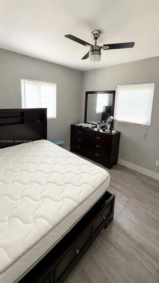 4017 SW 20th St West Park, FL 33023