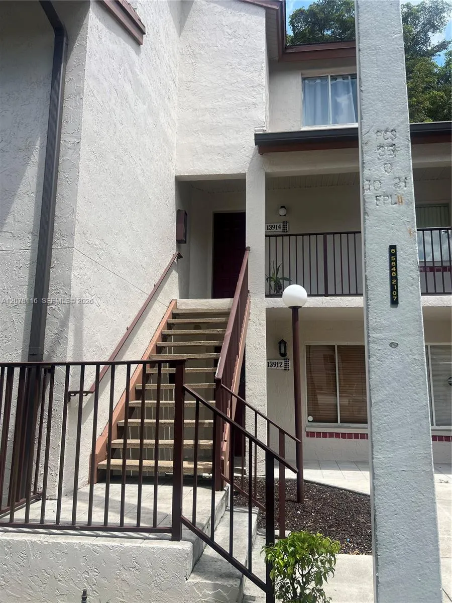13914 SW 91st Ter #13914 Miami, FL 33186