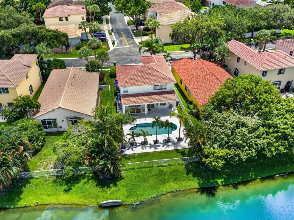1800 NW 78th Ave Pembroke Pines, FL 33024