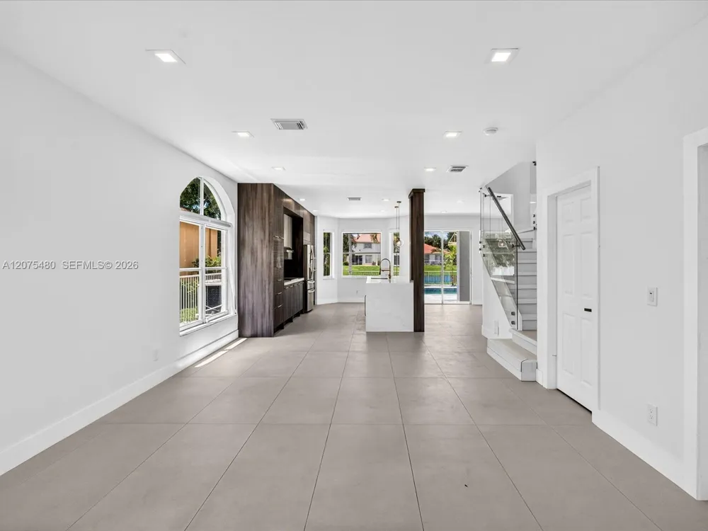 1800 NW 78th Ave Pembroke Pines, FL 33024