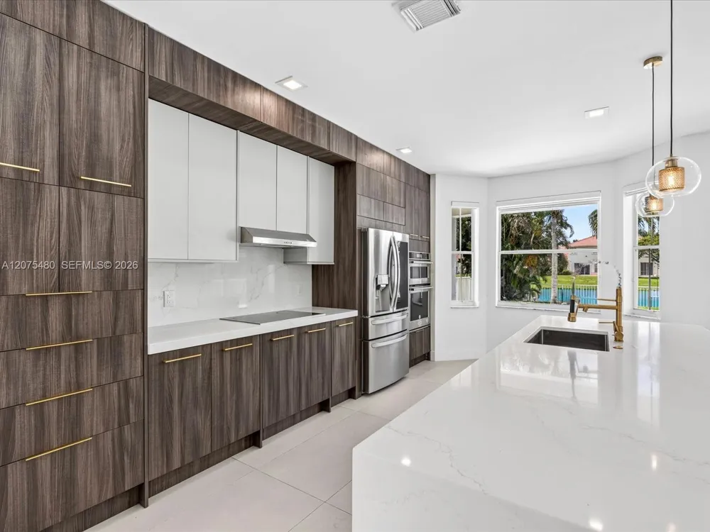 1800 NW 78th Ave Pembroke Pines, FL 33024