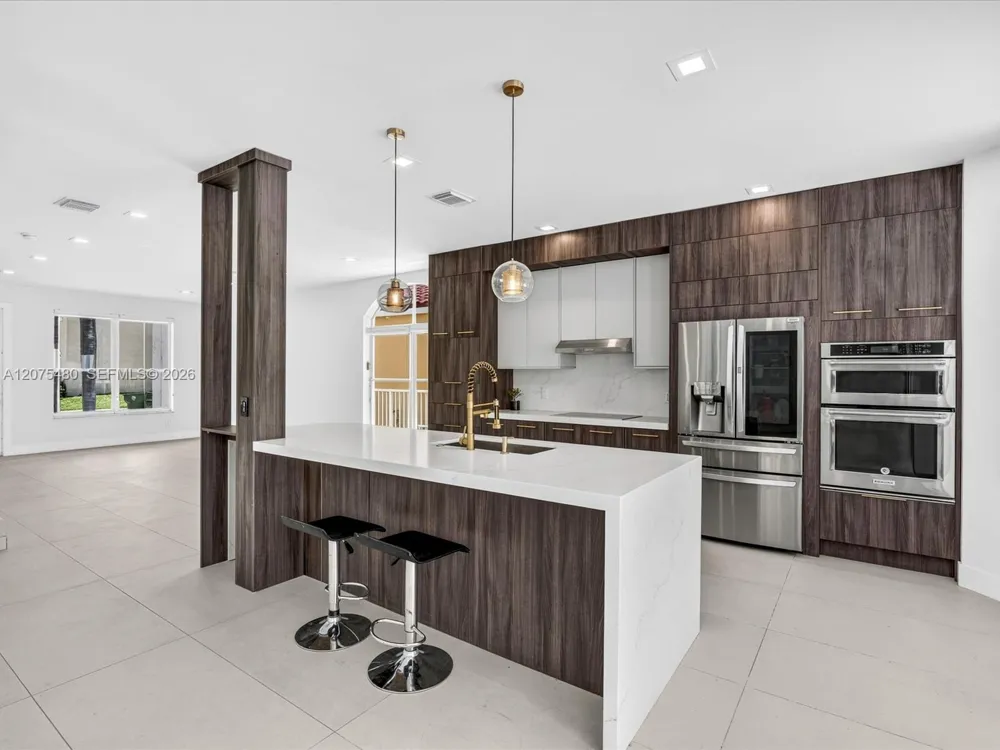 1800 NW 78th Ave Pembroke Pines, FL 33024