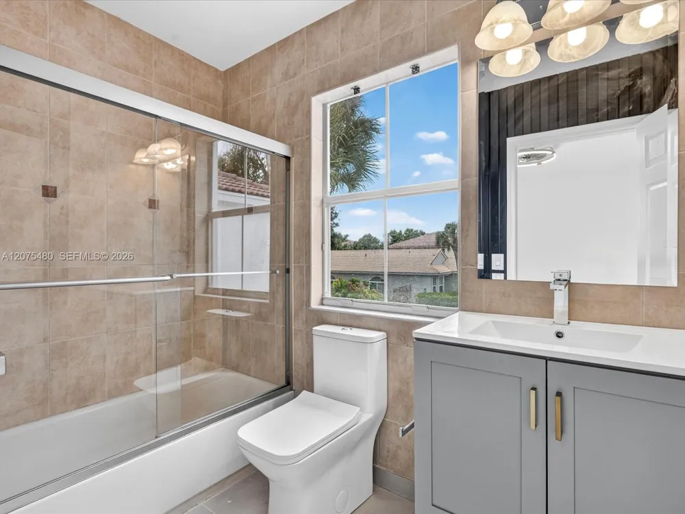 1800 NW 78th Ave Pembroke Pines, FL 33024