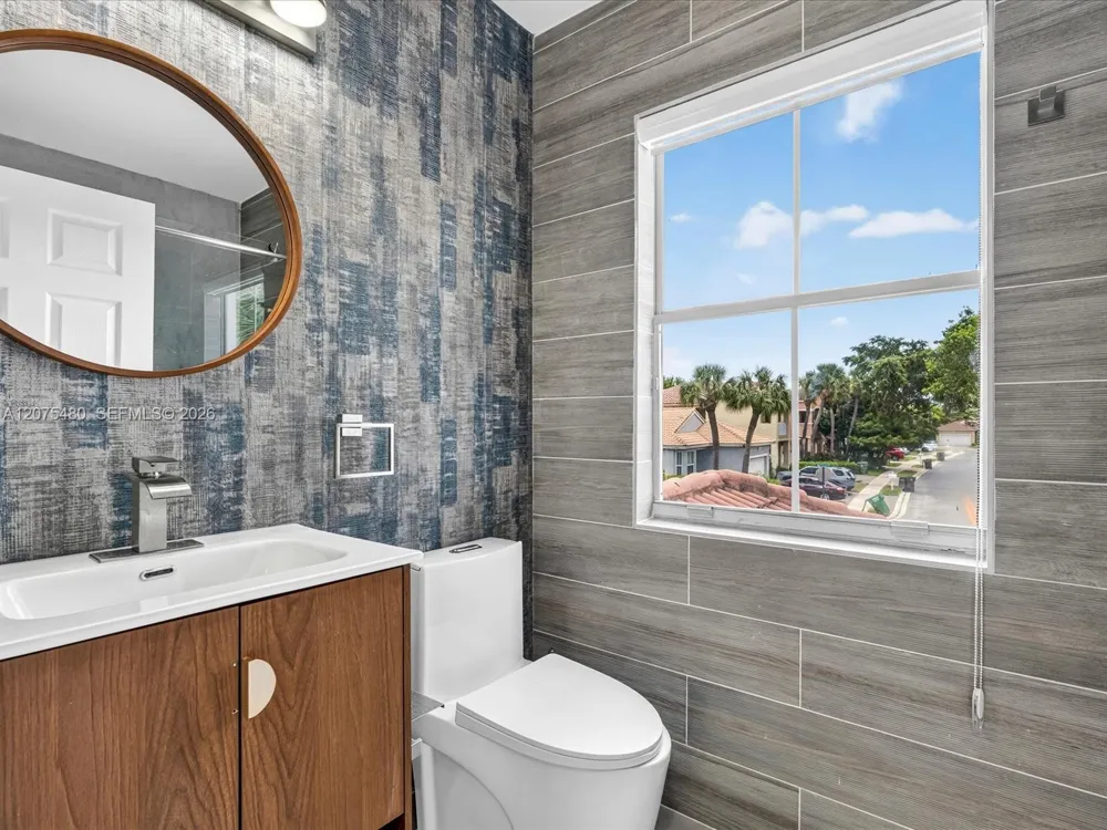 1800 NW 78th Ave Pembroke Pines, FL 33024