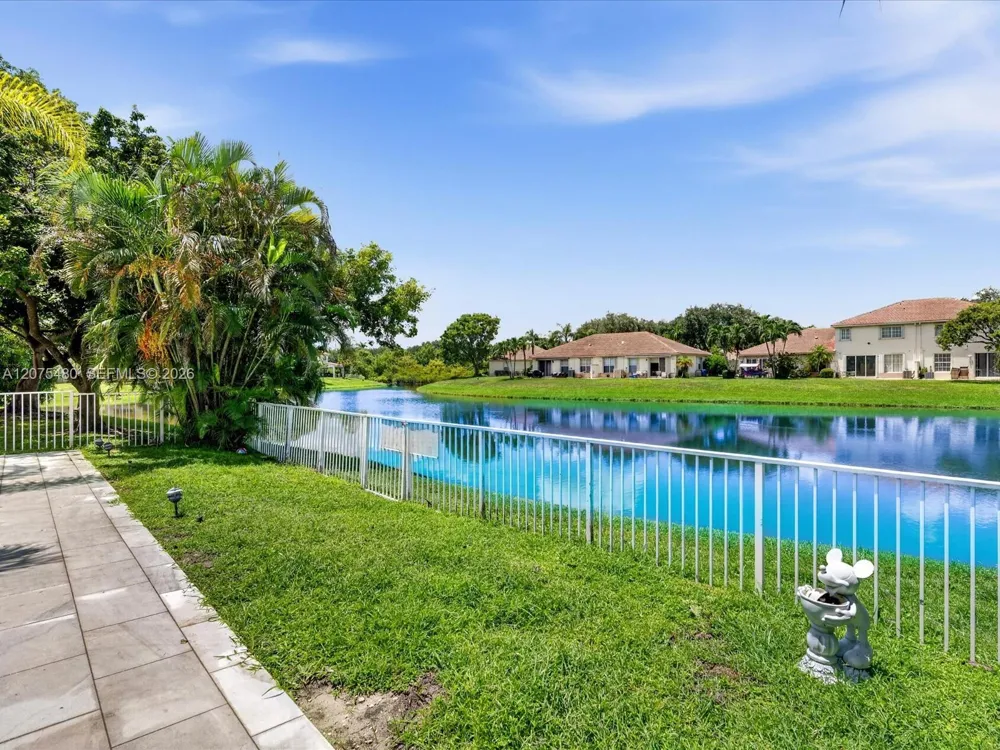 1800 NW 78th Ave Pembroke Pines, FL 33024