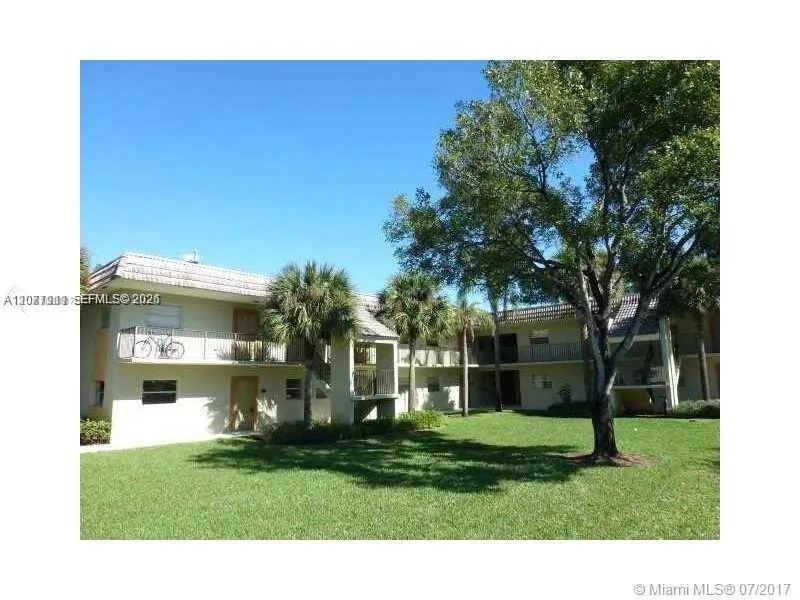6720 Nova Dr #101-8 Davie, FL 33317