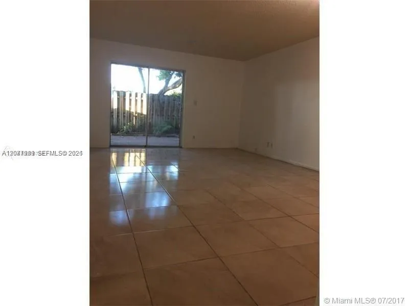 6720 Nova Dr #101-8 Davie, FL 33317