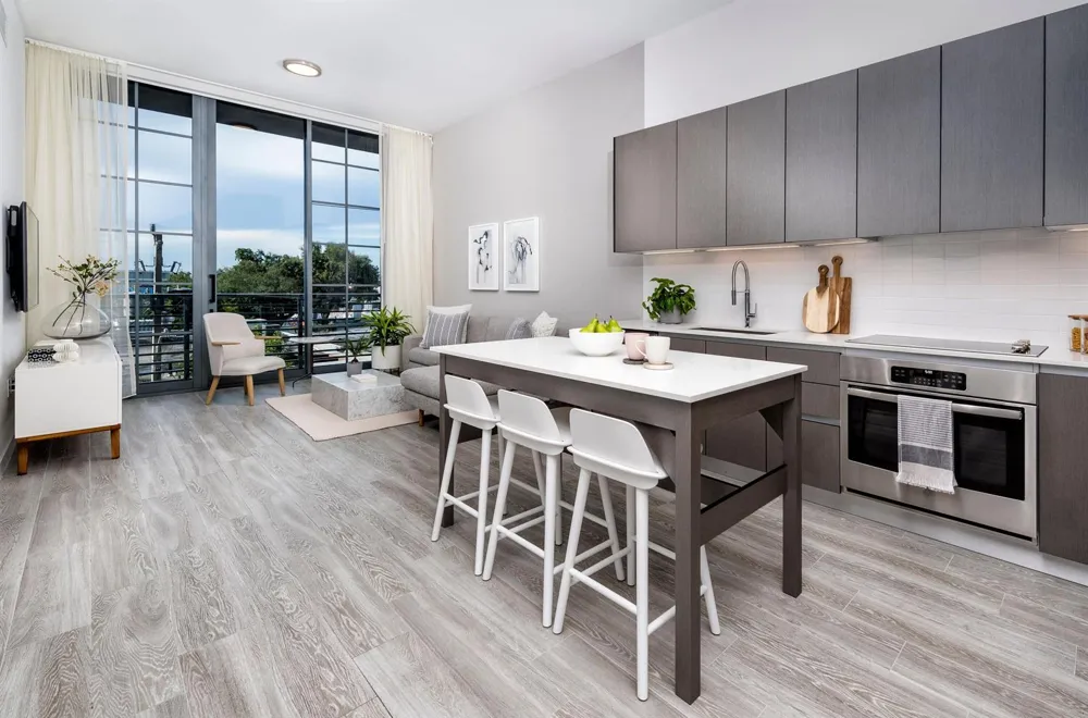 240 NW 25th Street #504 Miami, FL 33127