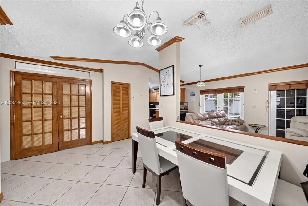 955 NW 128th Ct Miami, FL 33182