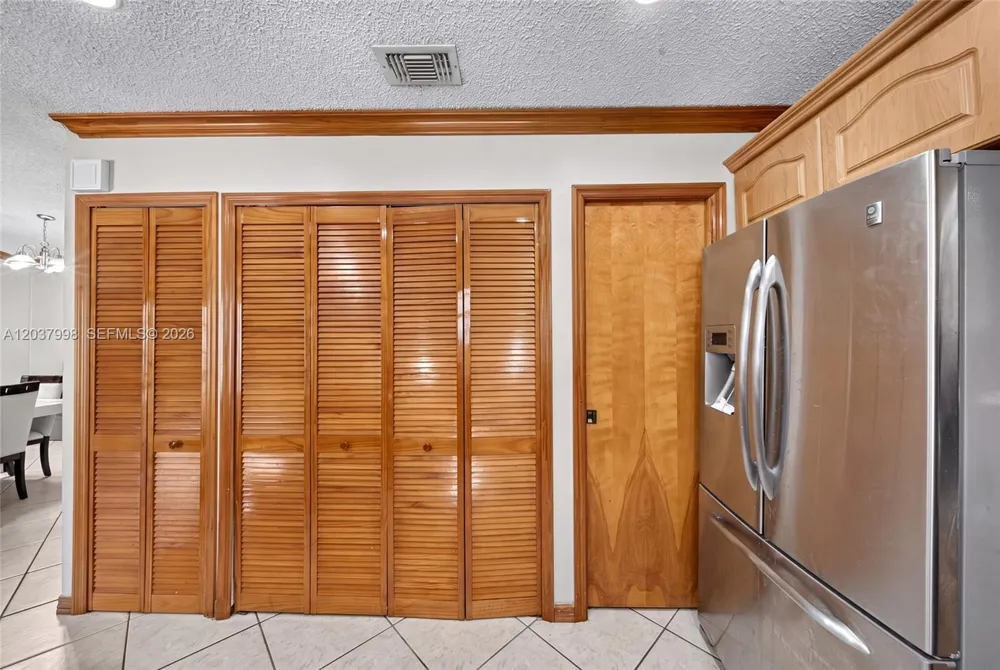 955 NW 128th Ct Miami, FL 33182