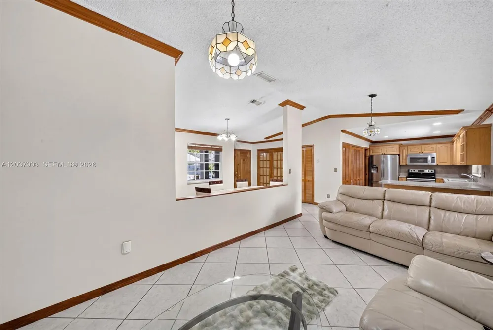 955 NW 128th Ct Miami, FL 33182