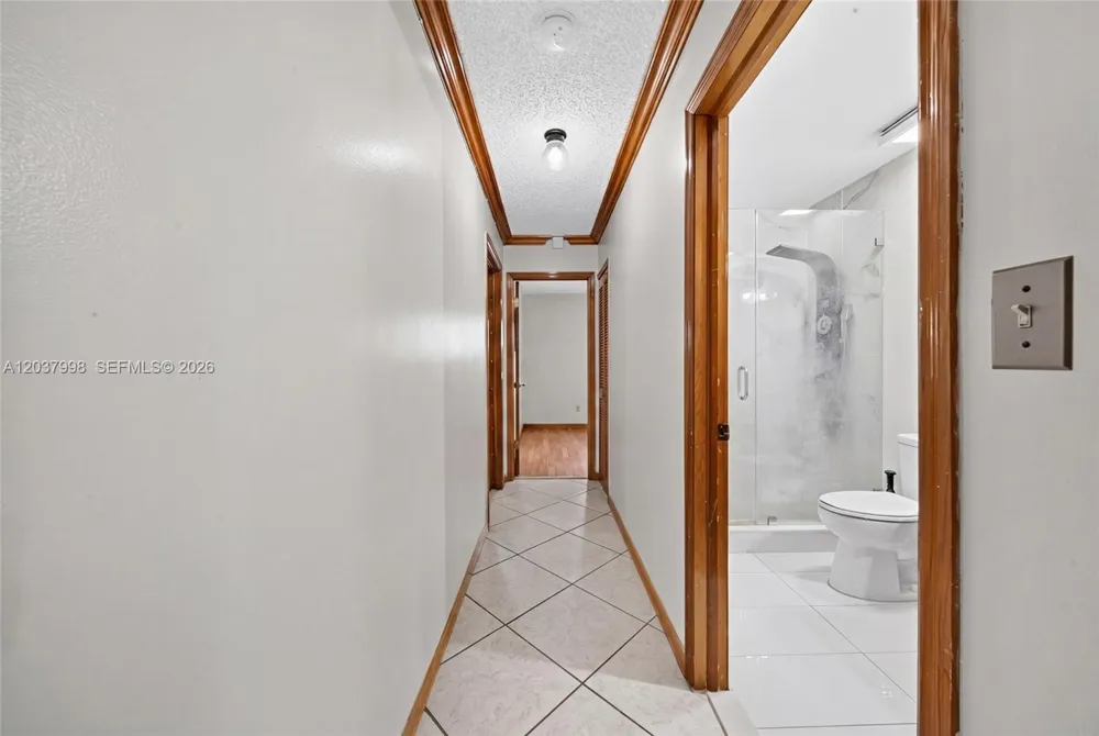 955 NW 128th Ct Miami, FL 33182