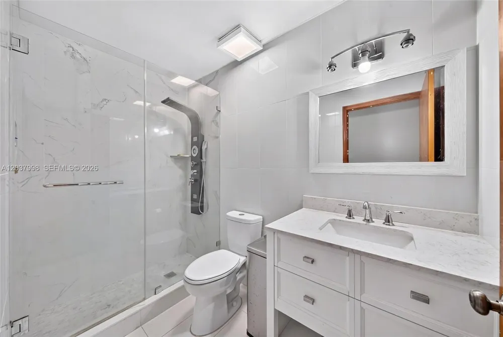 955 NW 128th Ct Miami, FL 33182