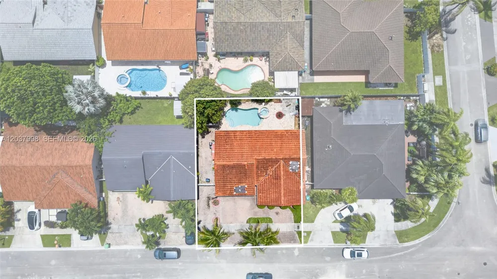 955 NW 128th Ct Miami, FL 33182