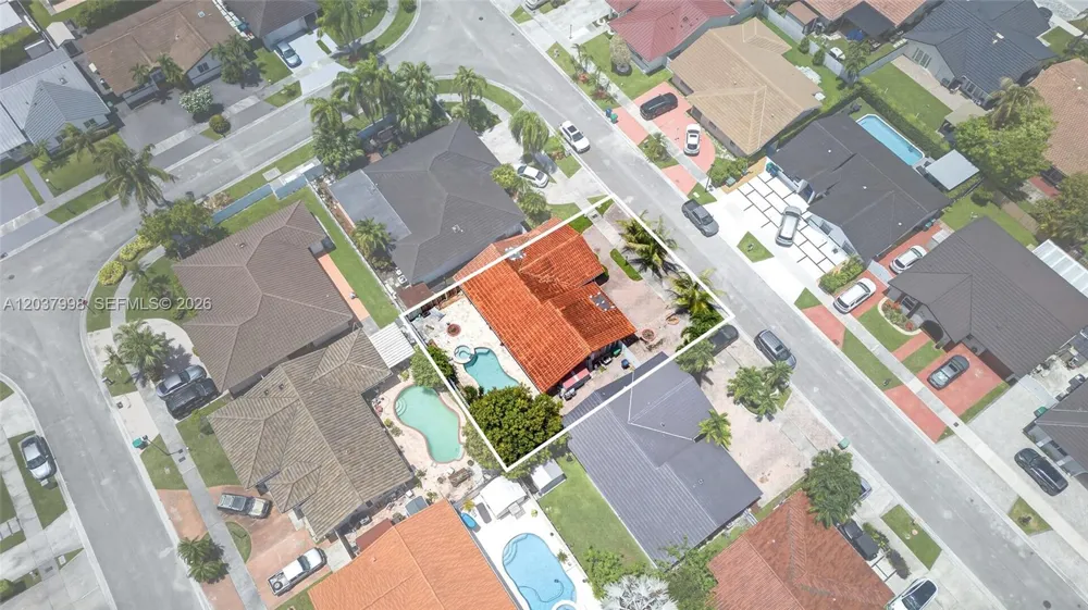 955 NW 128th Ct Miami, FL 33182