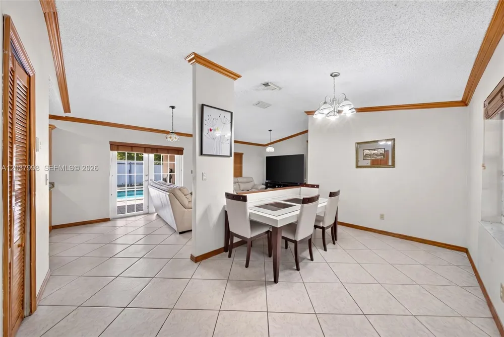 955 NW 128th Ct Miami, FL 33182
