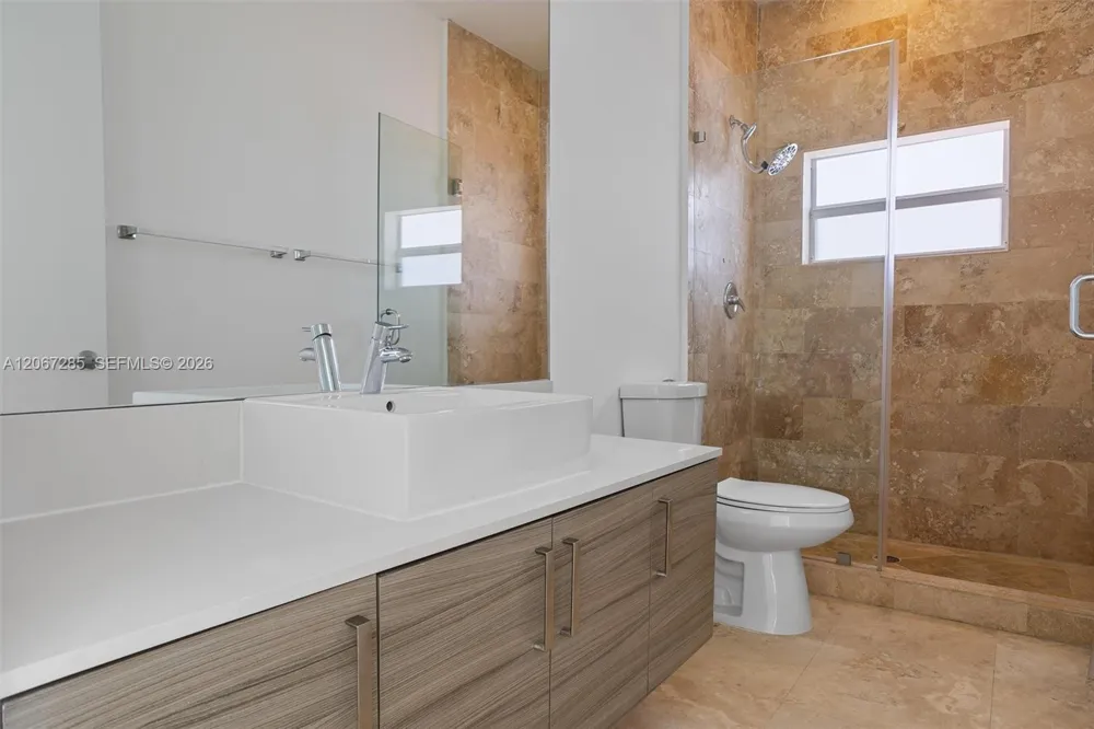 2784 SW 34th Ave Miami, FL 33133